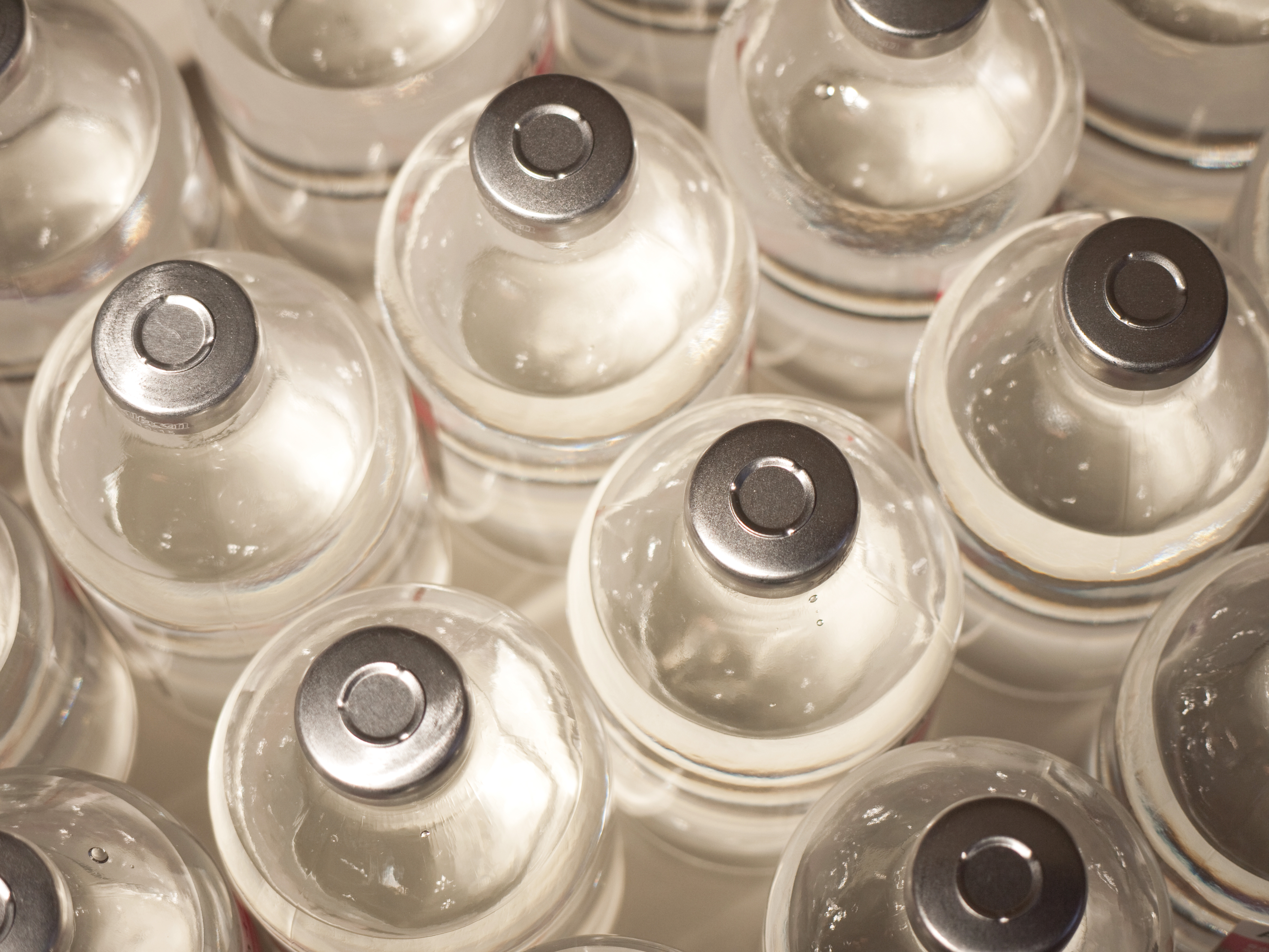 DK: Medicin flasker til injektion. Foto: Colourbox | EN: Medicine bottles for injection. Photo: Colourbox